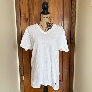 NWOT, Men’s M, White, Lucky Brand V-Neck